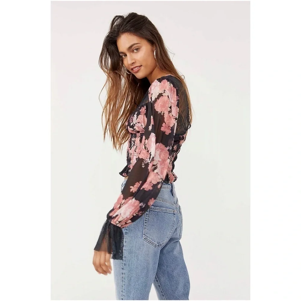 Free People Daphne Blouse Sz. Large NWOT